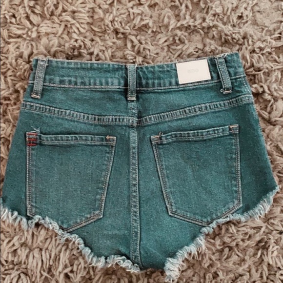 BDG high rise denim shorts - Picture 2 of 3